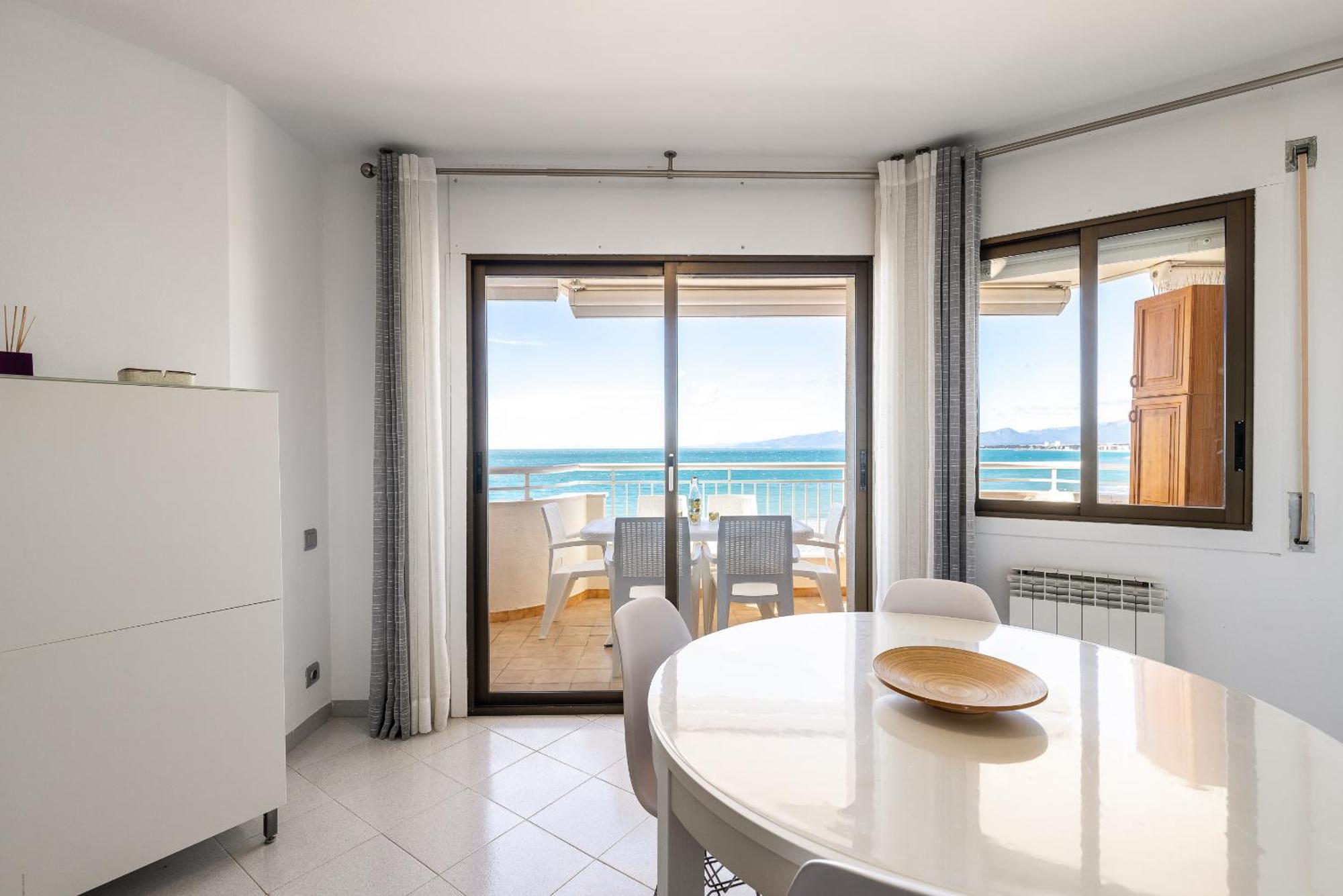 Uhc Santillana Family Complex Salou Extérieur photo