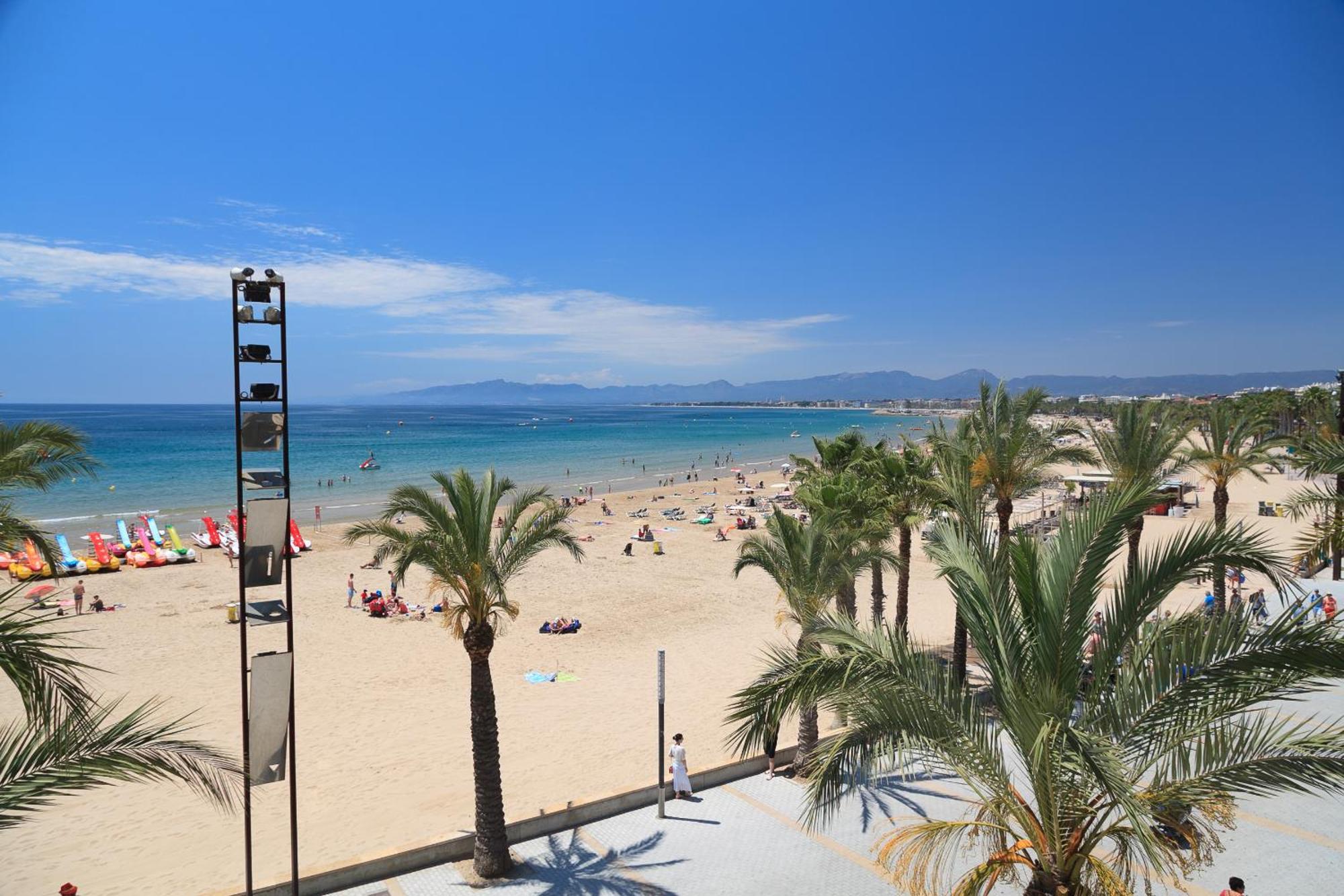 Uhc Santillana Family Complex Salou Extérieur photo